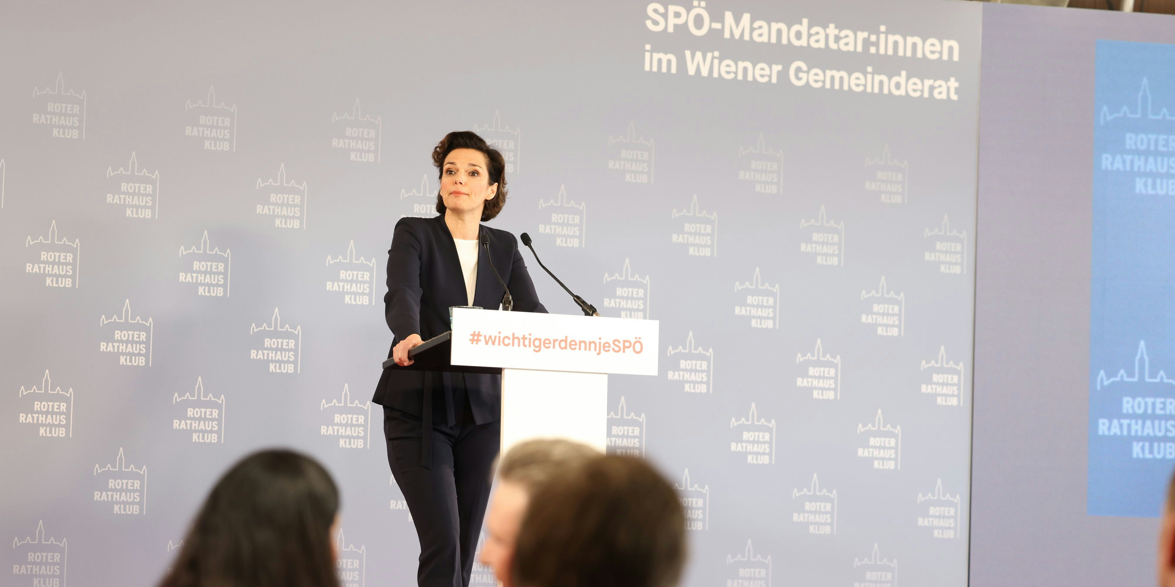 Pamela Rendi-Wagner bei der Tagung des Wiener SPÖ-Rathausklubs in Frauenkirchen im Burgenland am 14. März 2023.