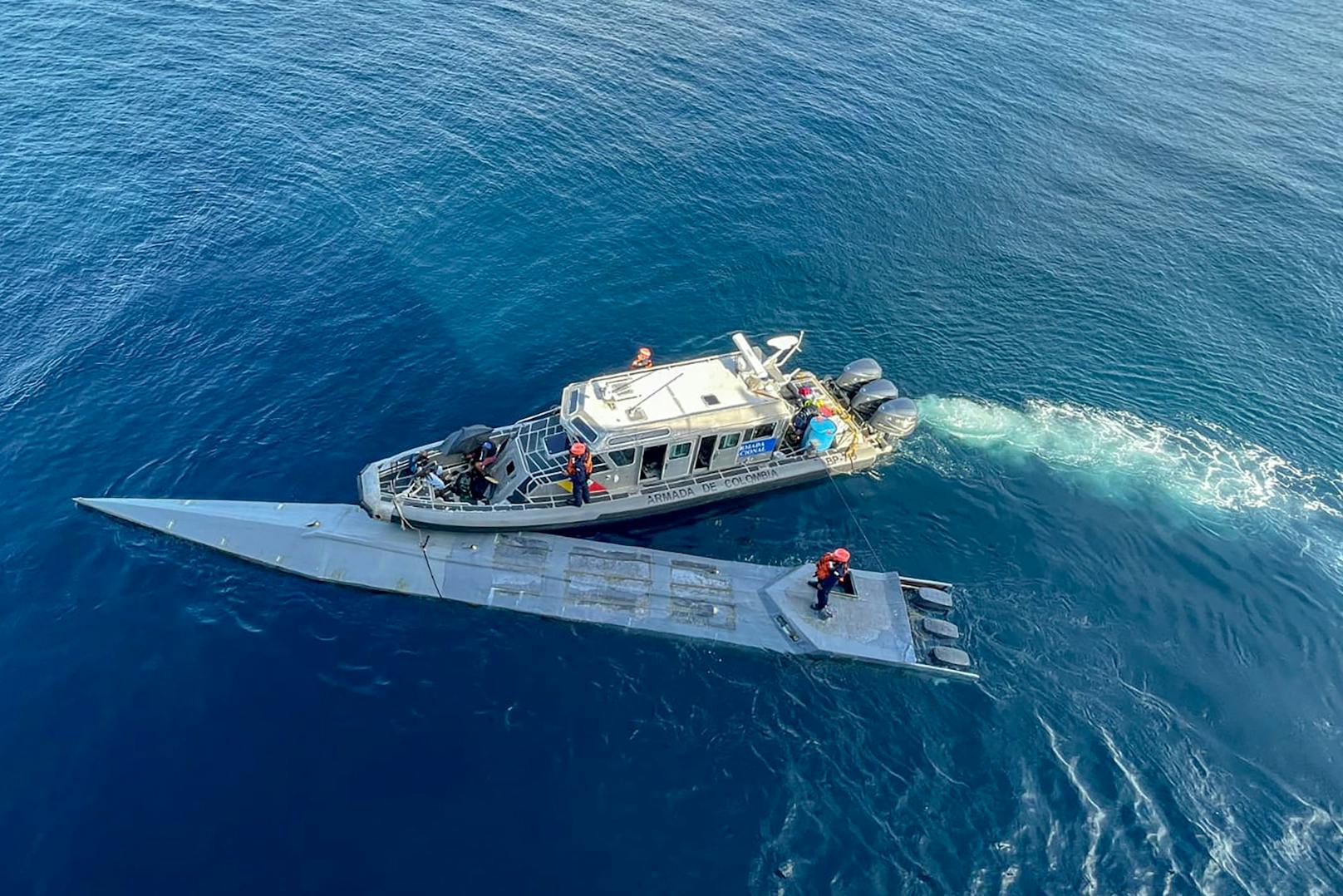 Kolumbianische Behörden konnten ein U-Boot mit 2,6 Tonnen Kokain an Bord im Pazifik sicherstellen. 