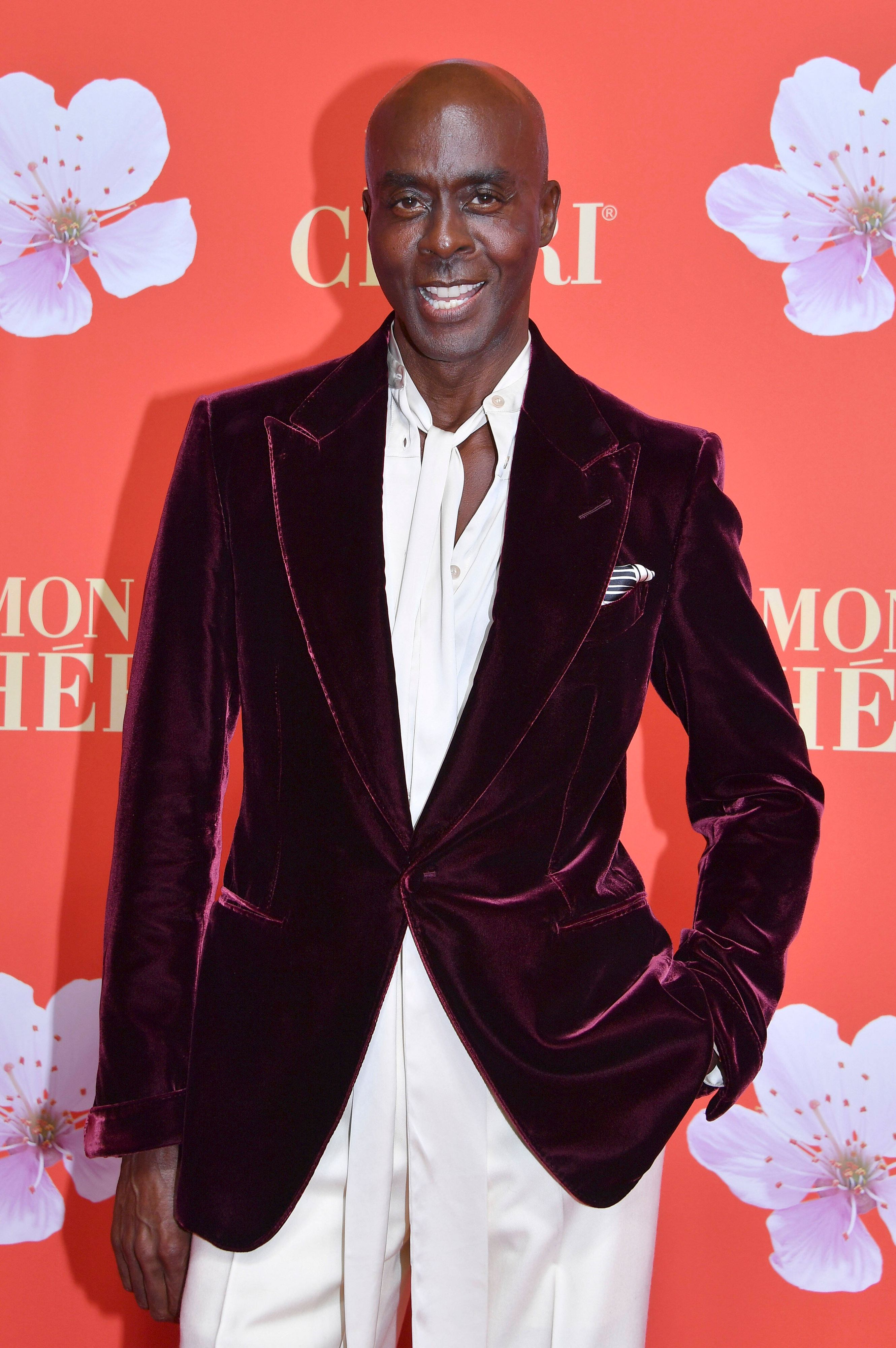 Bruce Darnell wurde durch 