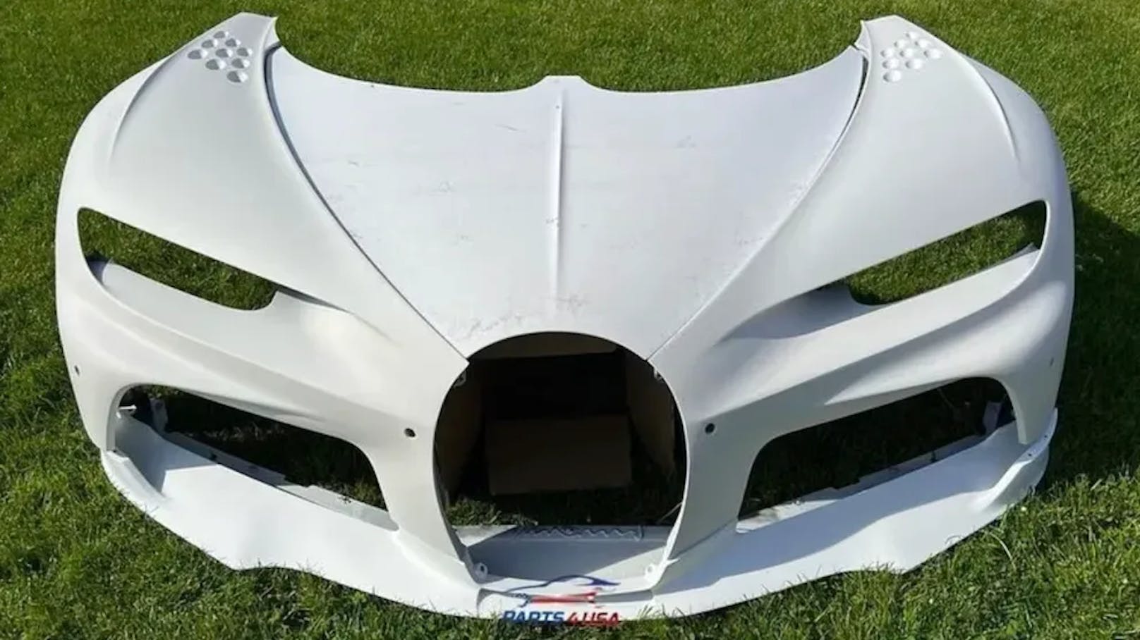 Die Bugatti-Front ist um 400.000 Dollar zu haben!