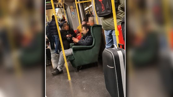 Ein Wiener Öffi-Nutzer saß am Dienstagvormittag höchst gemütlich in der U6.