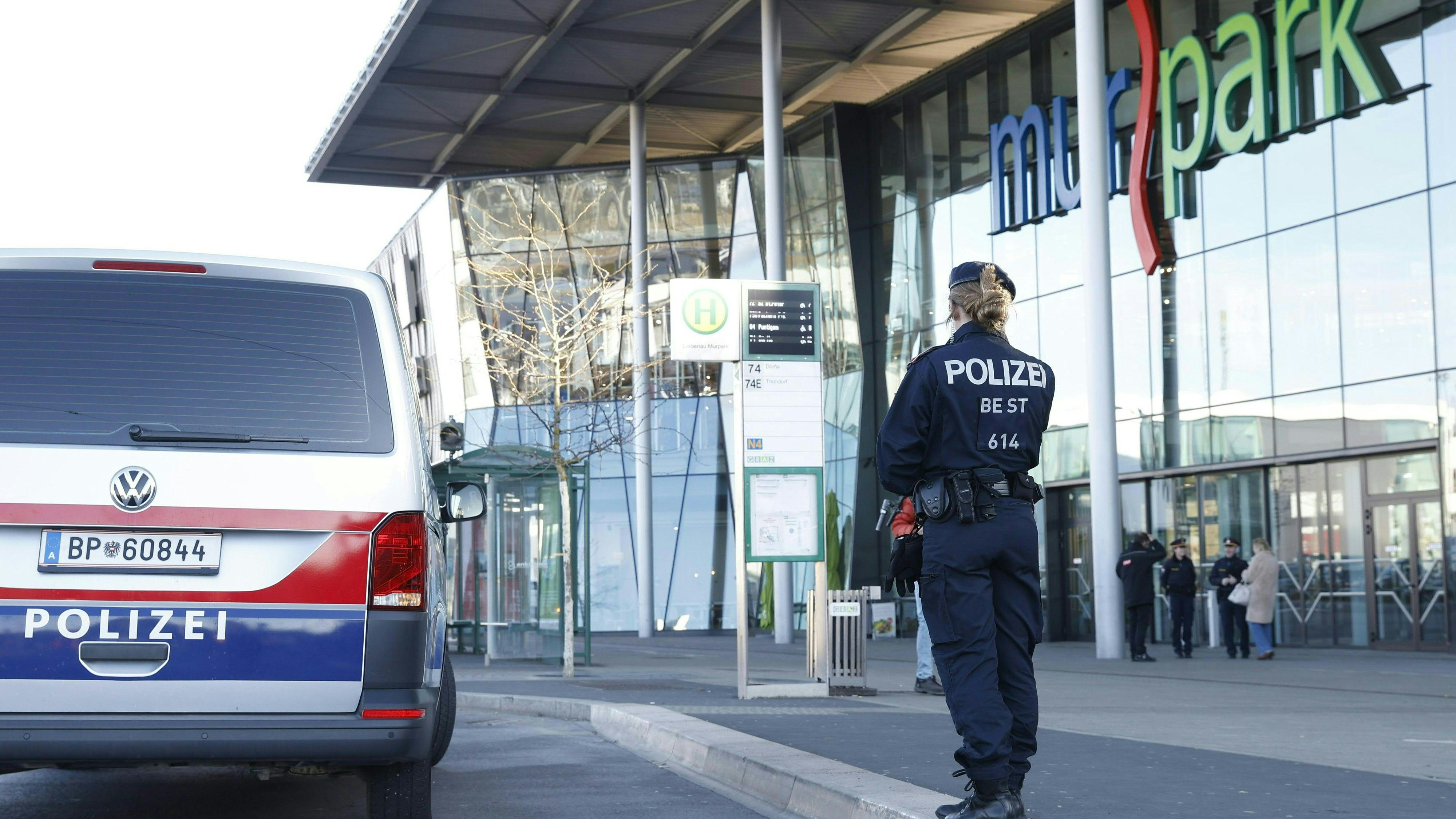 Das Einkaufszentrum wurde evakuiert.