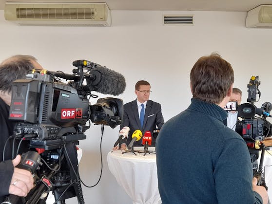 Tourismus-Landesrat Markus Achleitner bei der Pressekonferenz am Donnerstag in Linz.