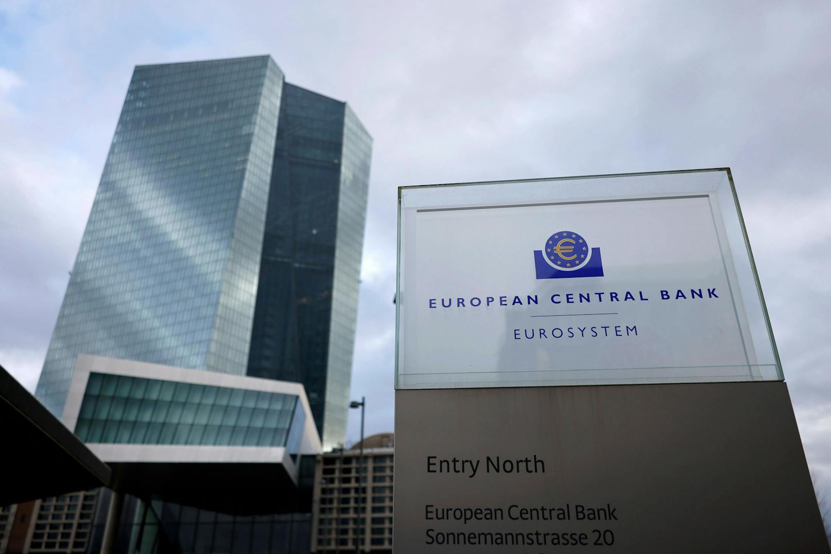 EZB hebt Leitzins weiter an – was jetzt teurer wird