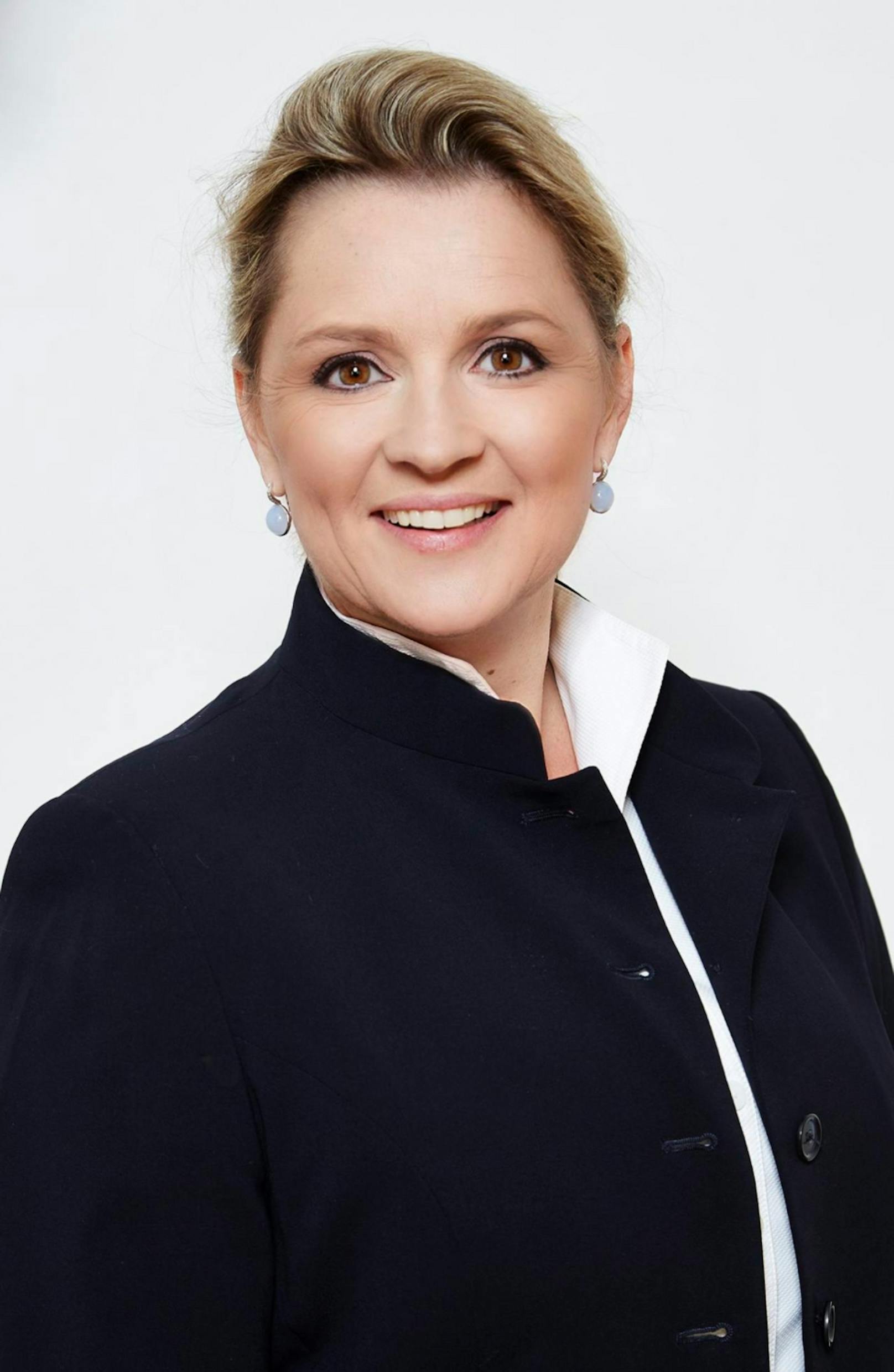 Susanne Rosenkranz (FP) ist die dritte, blaue Landesrätin und wird für den <strong>Arbeitsmarkt</strong> zuständig sein.