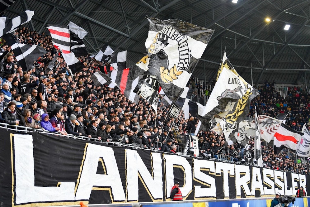 Der neue LASK-Fanblock