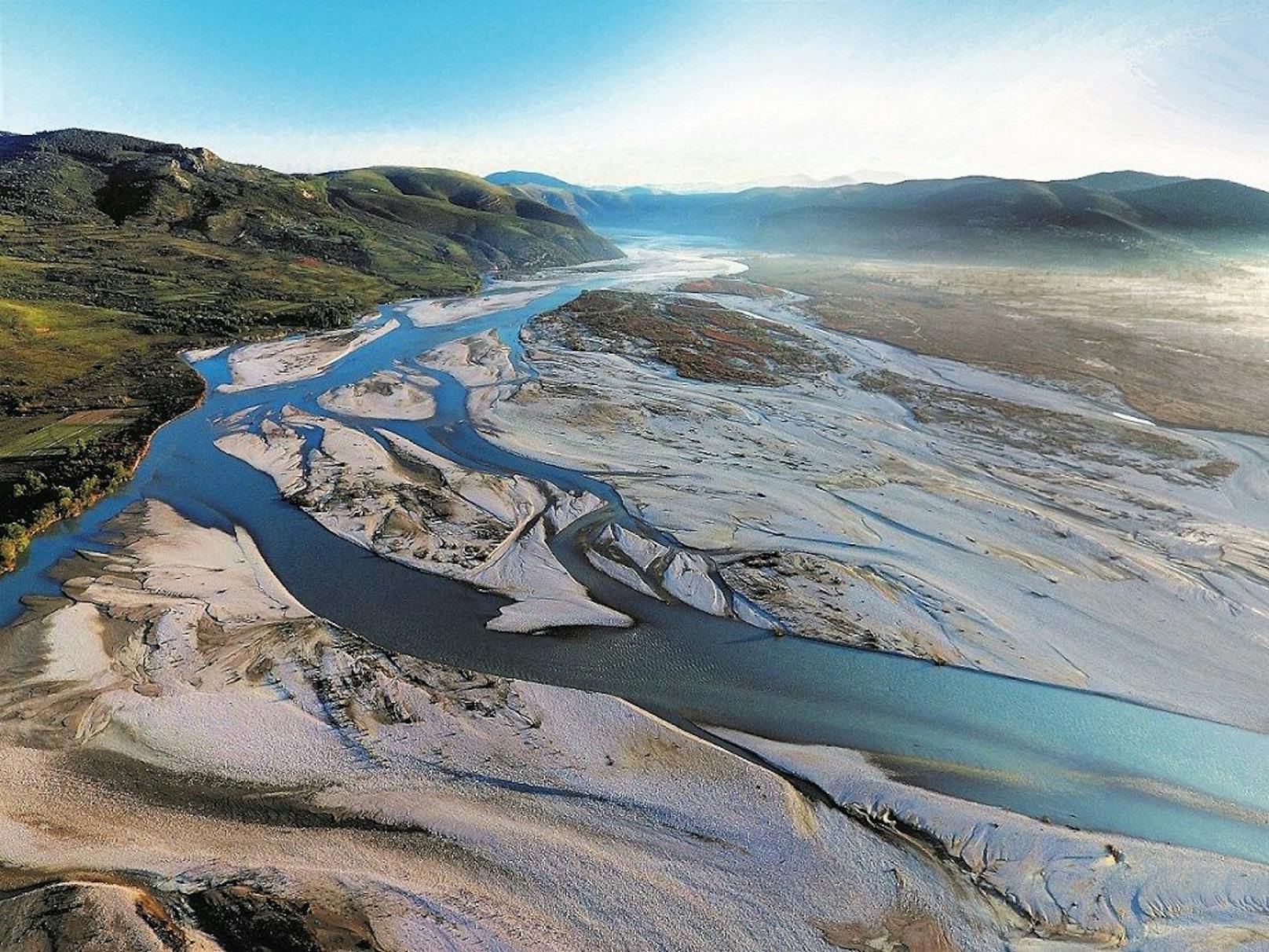 Ein riesen Erfolg für den Naturschutz: Der albanische Fluss Vjosa wird zum Nationalpark erklärt.
