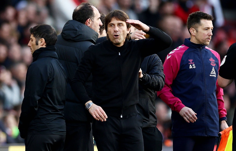 Antonio Conte schießt gegen die eigenen Spieler.