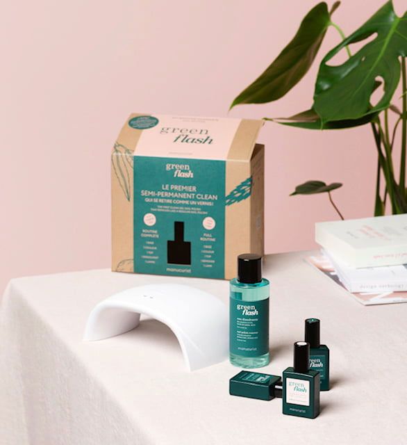 Green Flash von Manicurist: Entweder bei MOOI im Salon ausprobieren oder/und zu hause.