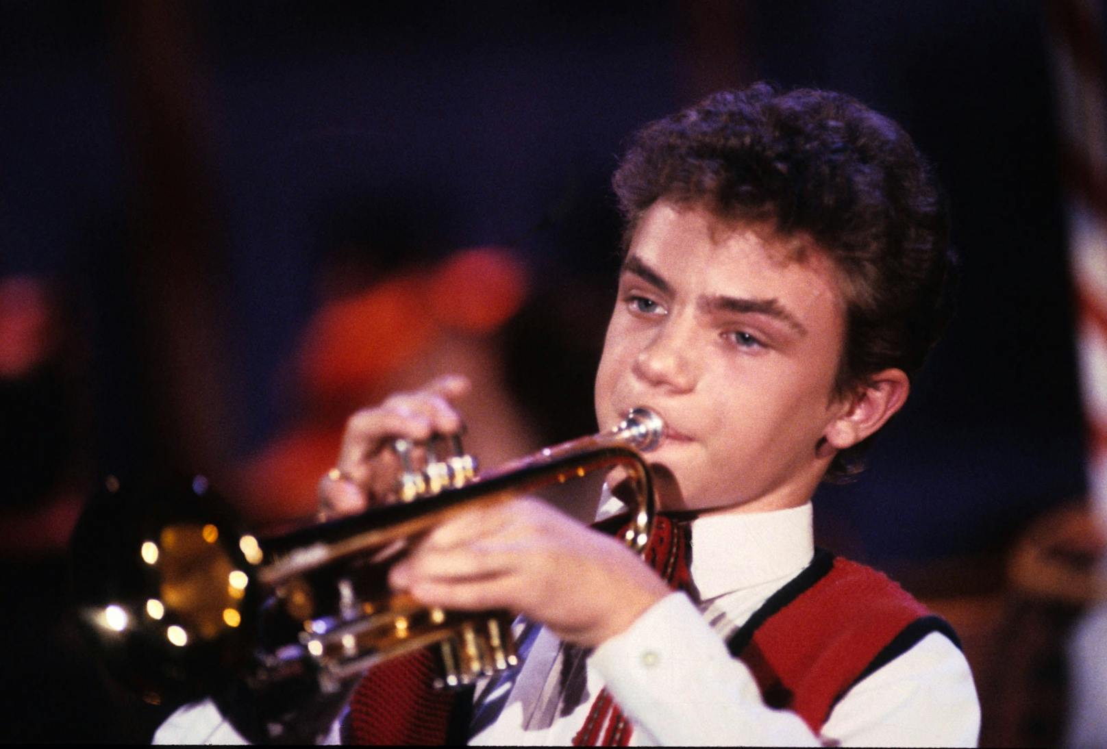 Bereits als 13-Jähriger wurde er auf einer Hochzeit entdeckt. 1989 gewann er mit der "Heimwehmelodie" den "Grand Prix der Volksmusik" für Österreich.