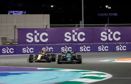 Fernando Alonso geht in Führung, startete aber als "Falschparker".