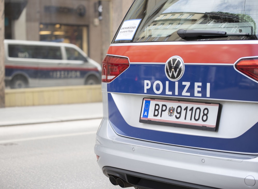 Die Serie von Bombendrohungen an Kärntner Schulen reißt weiterhin nicht ab.