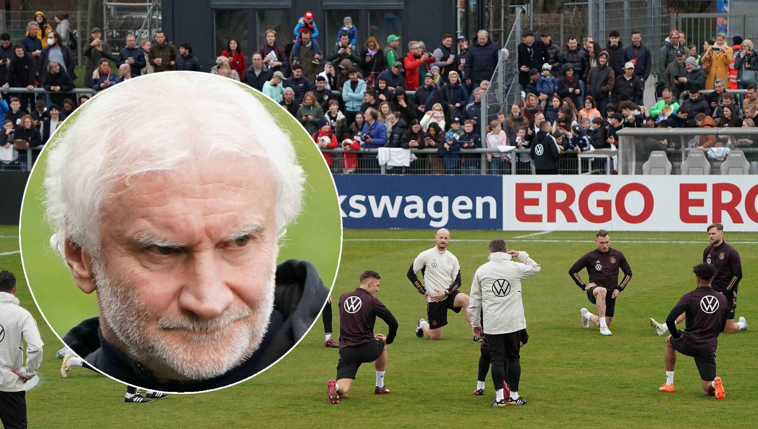 DFB-Direktor Völler hat Durst, die Fans fiebern beim Training mit