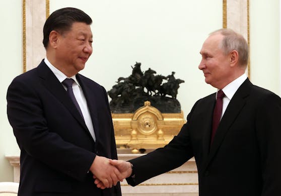 Der chinesische Staatschef Xi Jinping und der russische Machthaber Wladimir Putin.