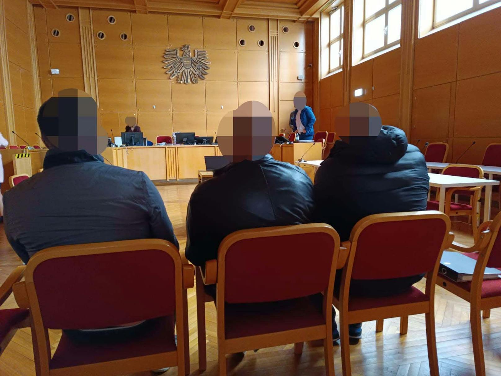 Ein 53-jähriger Rumäne wurde wegen Sozialbetrugs angeklagt. Er steht mit 200.000 Euro bei der Gesundheitskassa in der Kreide.