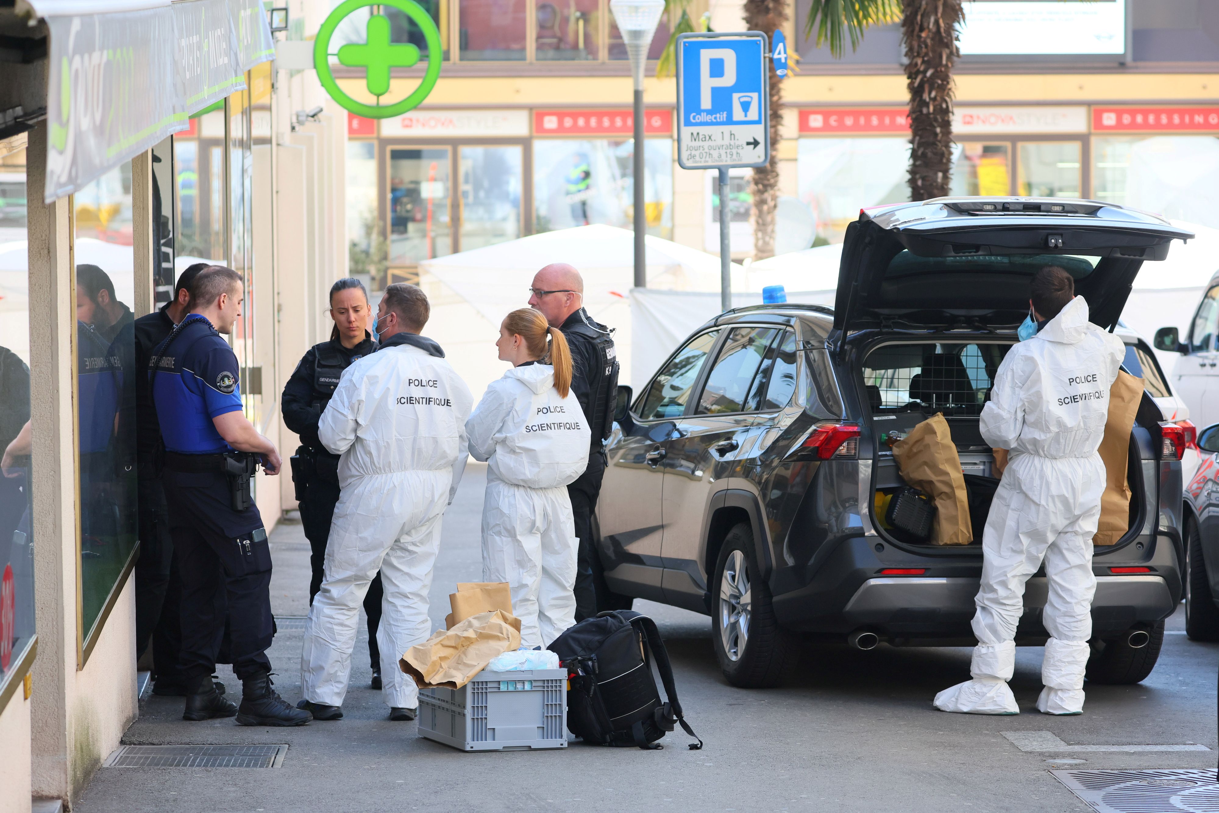 In Montreux sind am 24. März fünf Personen aus dem siebten Stock gestürzt. Der Vater der Familie sollte kurz zuvor von der Polizei vorgeladen werden. Überlebt hat nur der 15-jährige Sohn.