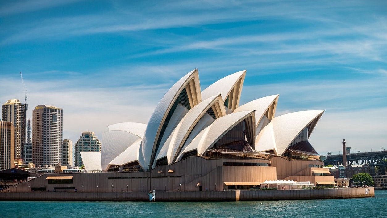 Hier geht es nicht nur um den Hafen, sondern um das ganze, auch als Port Jackson bekannte, Küstengebiet. Neben Sehenswürdigkeiten wie dem <strong>Opernhaus</strong> gibt es dort auch versteckte Buchten und viel Natur.