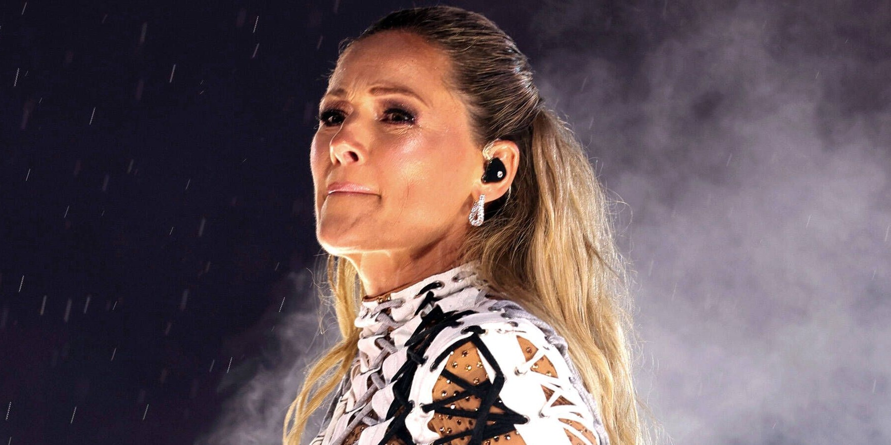 Helene Fischer muss Konzerte verschieben.