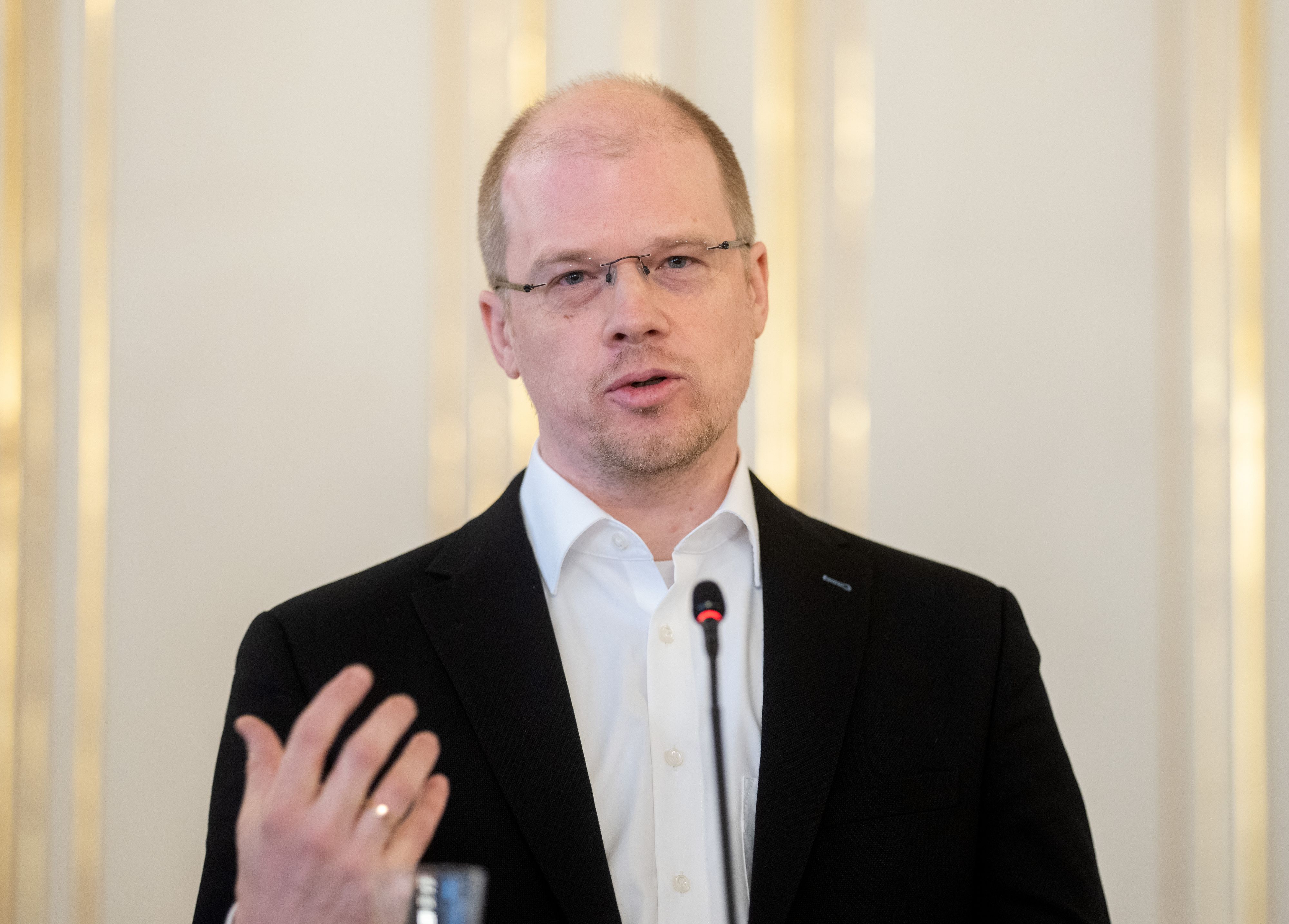 Andreas Bergthaler bestätigte, dass er und weitere GECKO-Mitglieder ihren vorzeitigen Austritt angekündigt hatten.