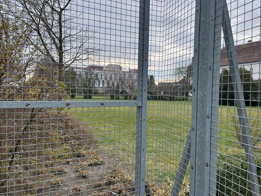 Hier unter dem Bischofsgarten wird künftig gebaut.