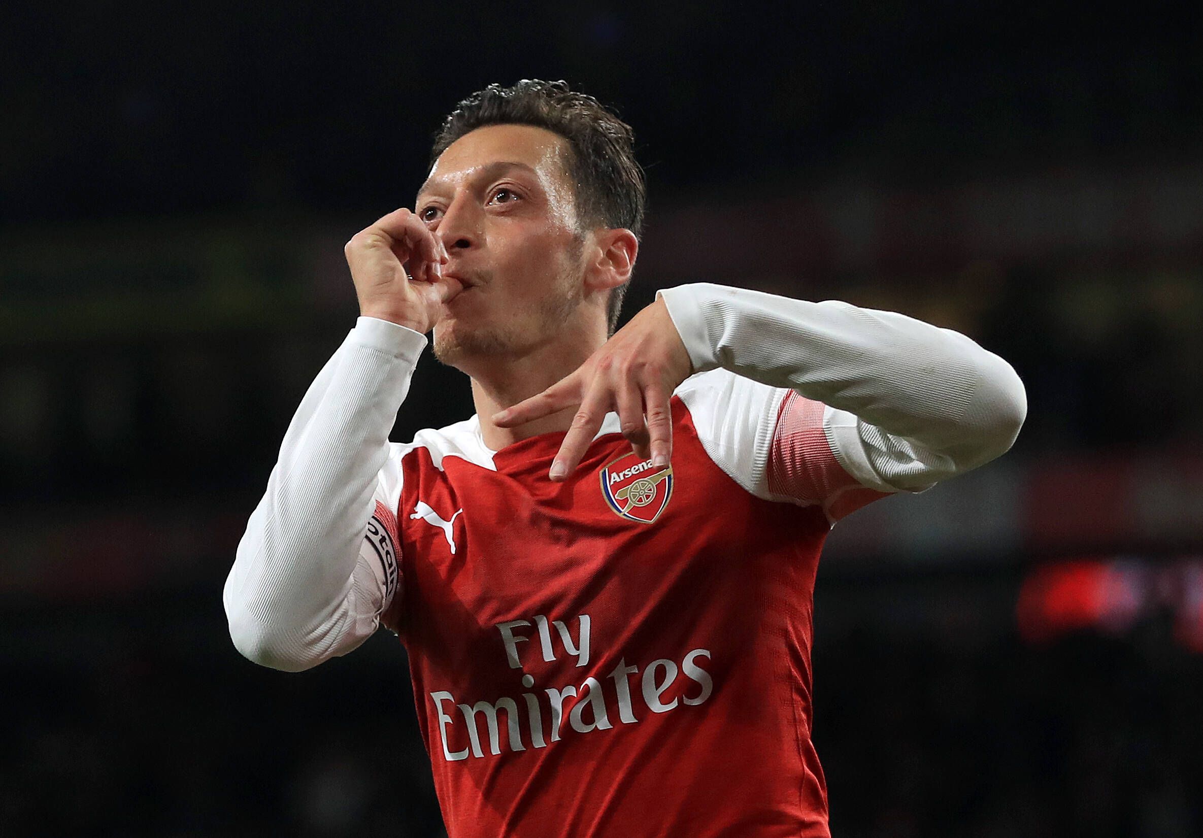 Özil war ein technisch hochveranlagter Kicker, begnadeter Spielmacher. Besonders Fans des FC Arsenal wird er als Aktiver in guter Erinnerung bleiben.