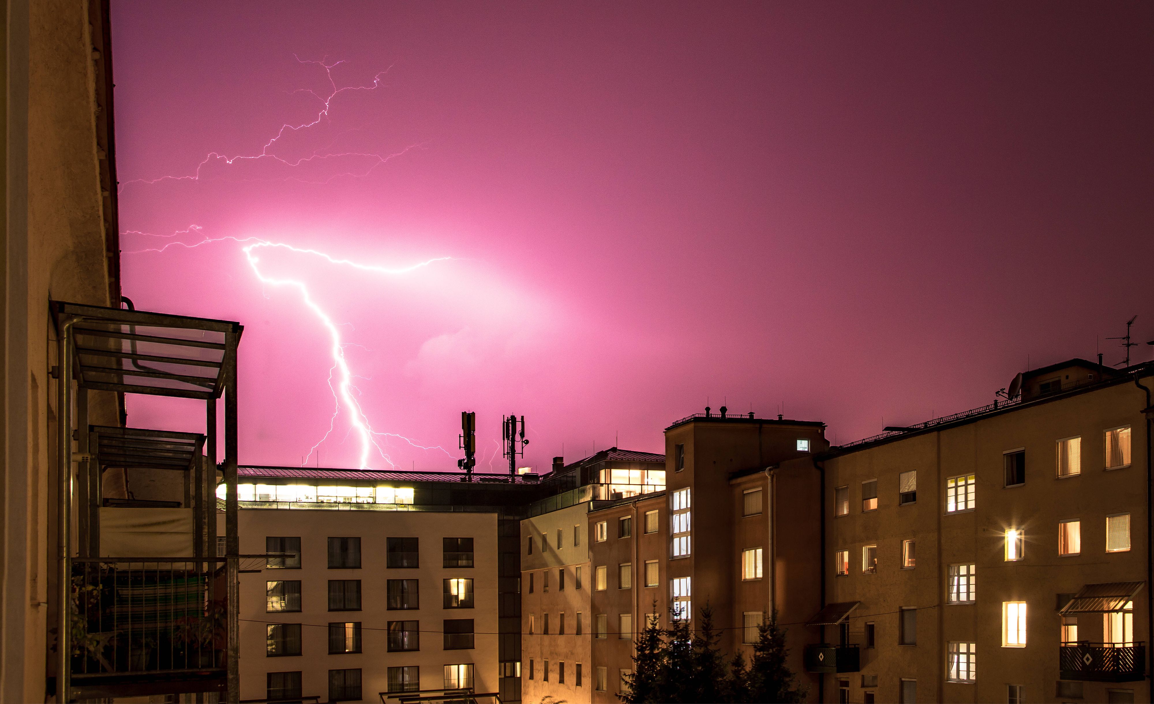 Bald schon donnern wieder Gewitter über Österreich. Symbolbild.