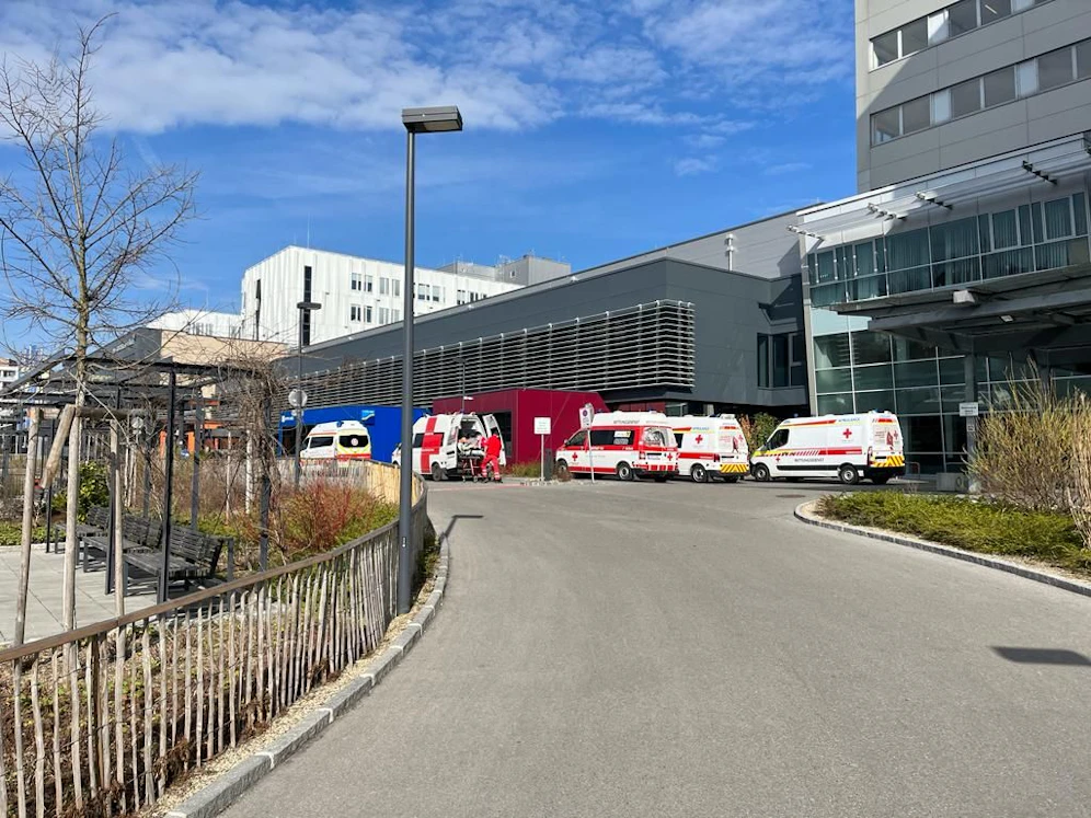 Das Spital in St. Pölten: Hier wurde Mann operiert.
