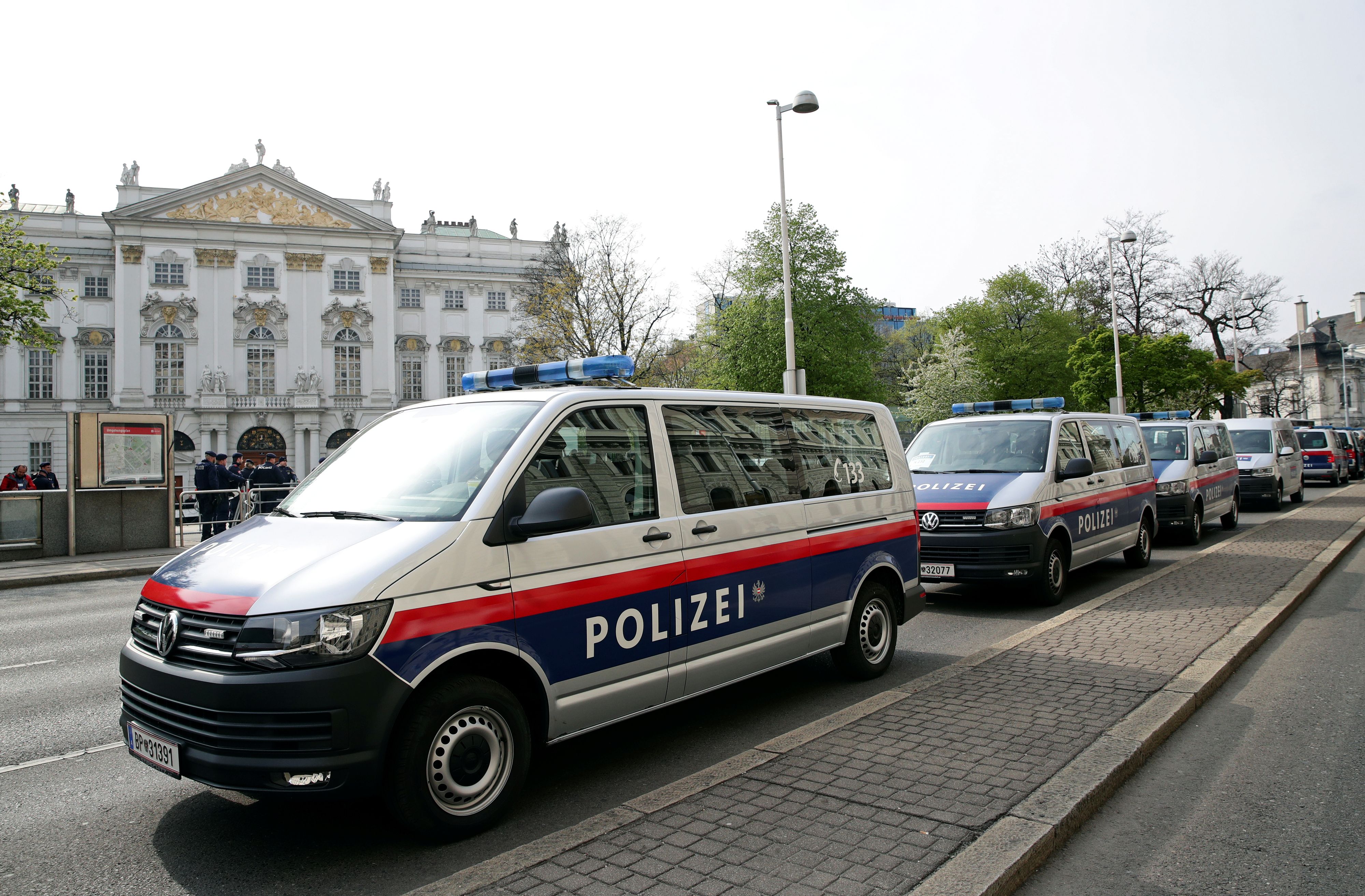 Die Polizei warnt eindringlich alle Bürger vor zahlreichen Betrugsmaschen.