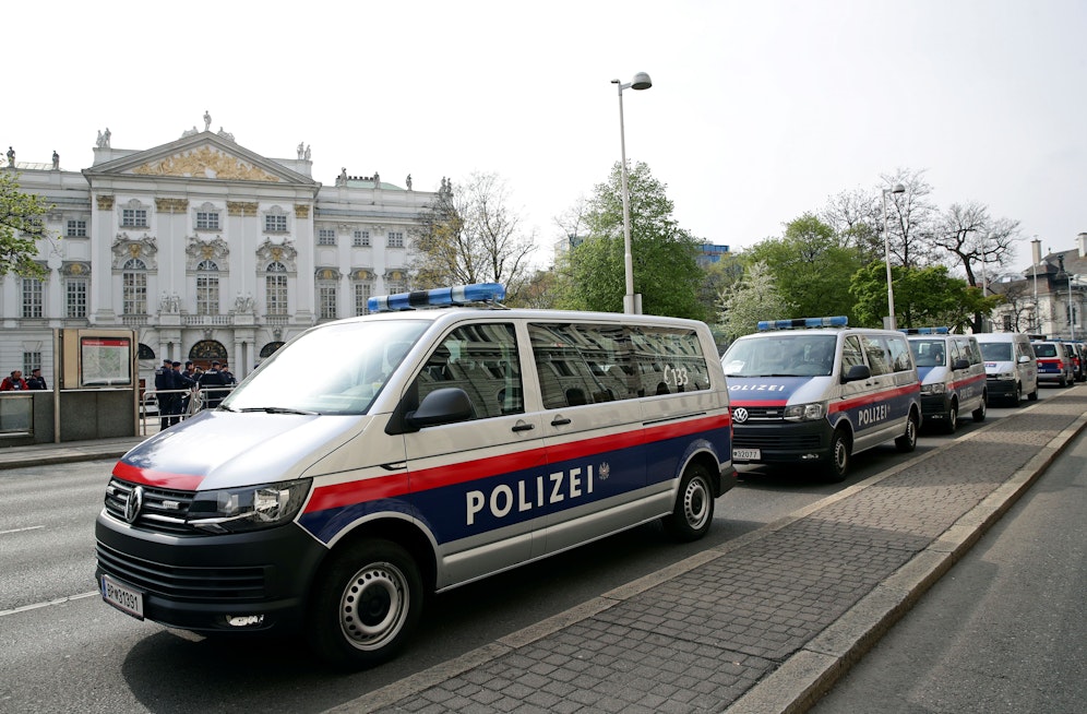Die Polizei warnt eindringlich alle Bürger vor zahlreichen Betrugsmaschen.