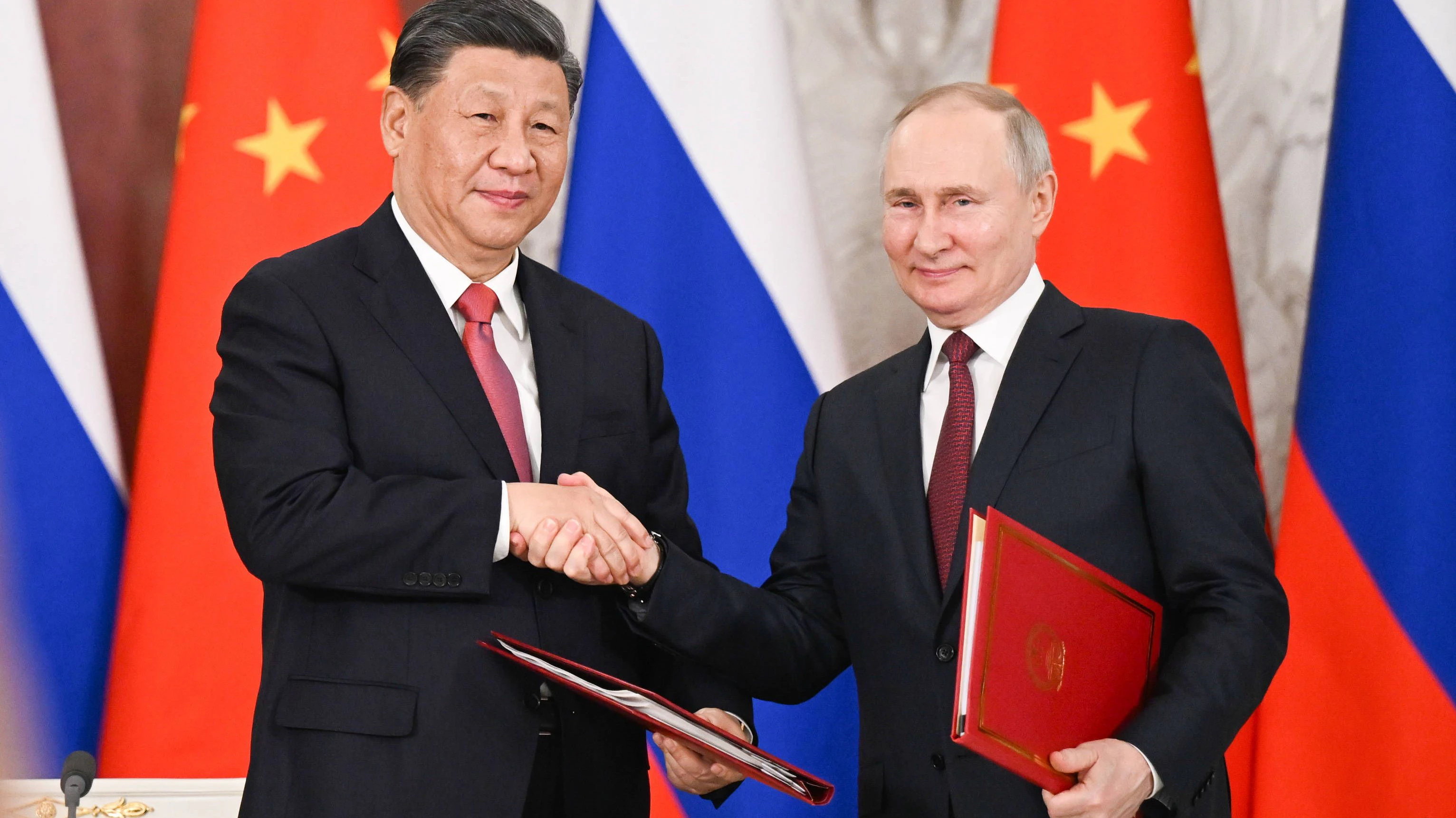 Ob das Treffen zwischen <strong>Wladimir Putin</strong> und <strong>Xi Jinping</strong>&nbsp;(li.) wieder so freundlich verlaufen wird?
