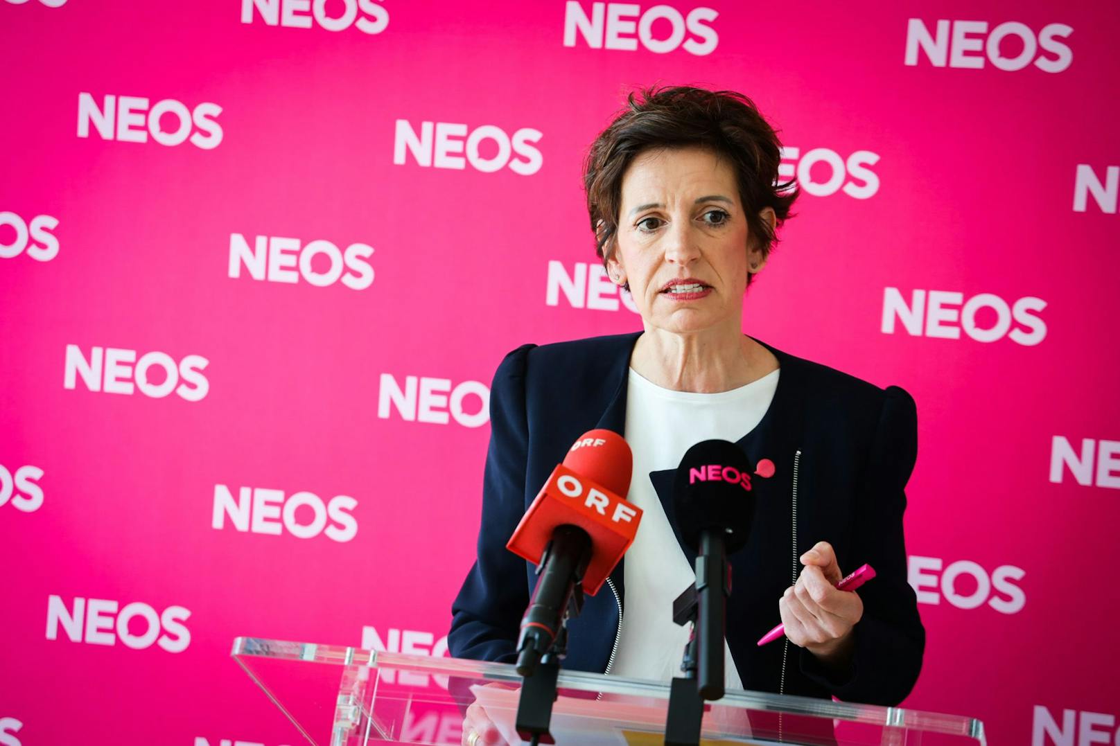 Indra Collini von den nö. NEOS: "ÖVP holt morgen die Ibiza-Koalition nach Niederösterreich"