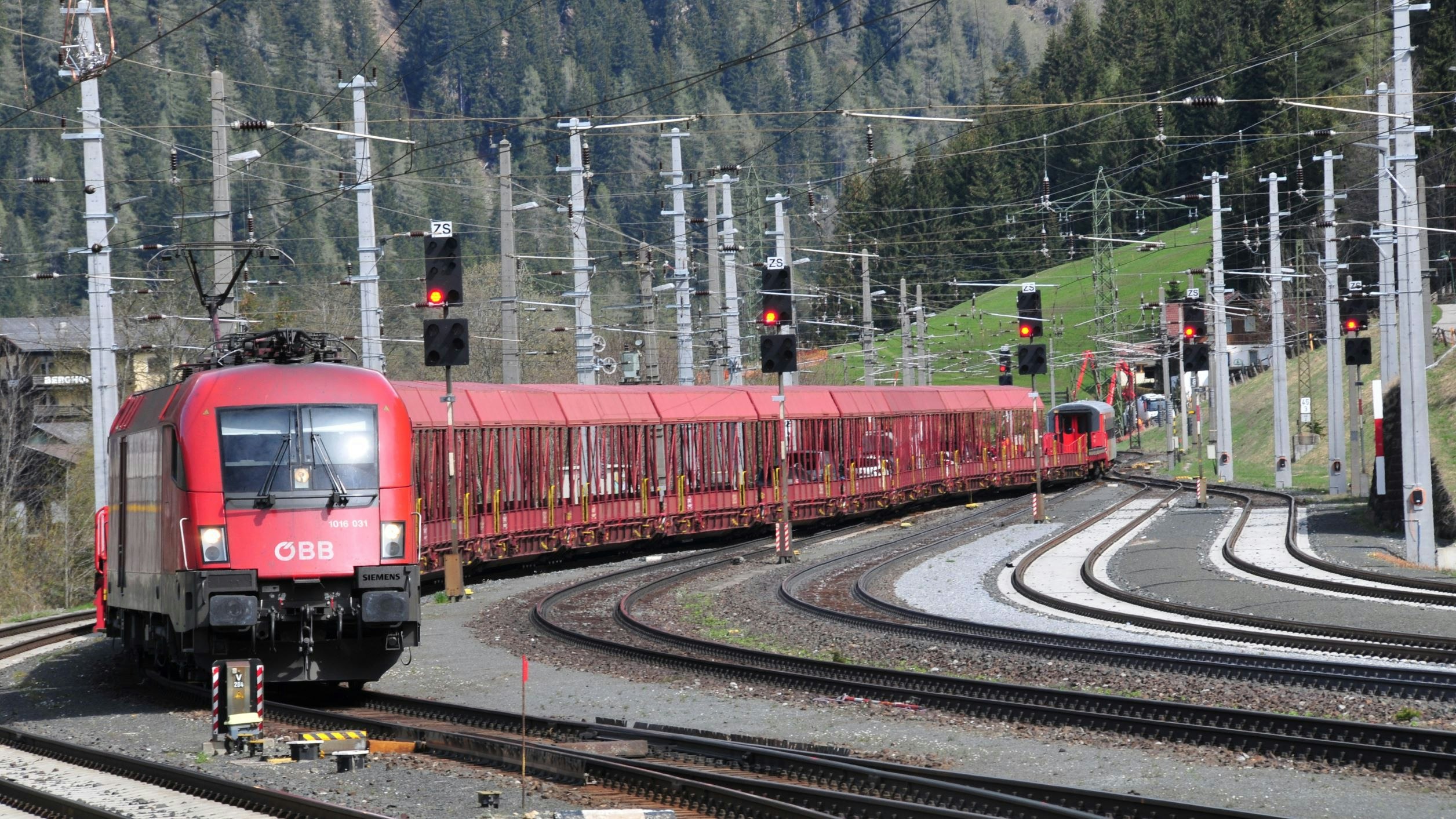Bei den ÖBB kommt es in den kommenden Wochen zu einer "umfassenden Fahrplanänderung". 