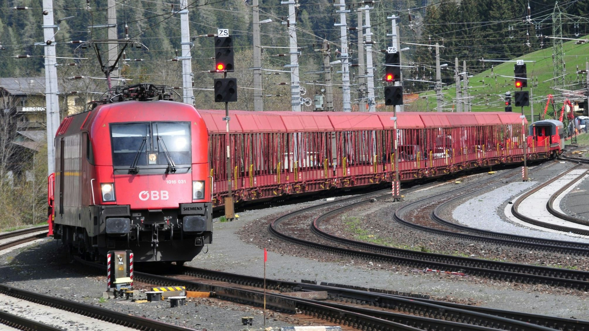 Bei den ÖBB kommt es in den kommenden Wochen zu einer "umfassenden Fahrplanänderung". 
