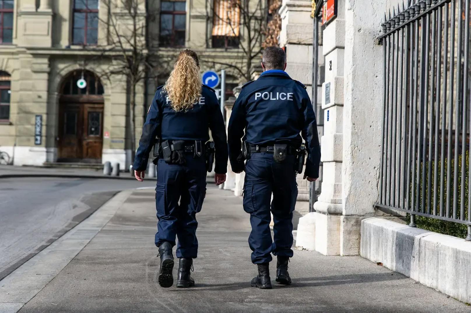 Zahlen zur Häufigkeit sexueller Belästigung und Beschimpfungen von Polizistinnen hat die Exekutive nicht.