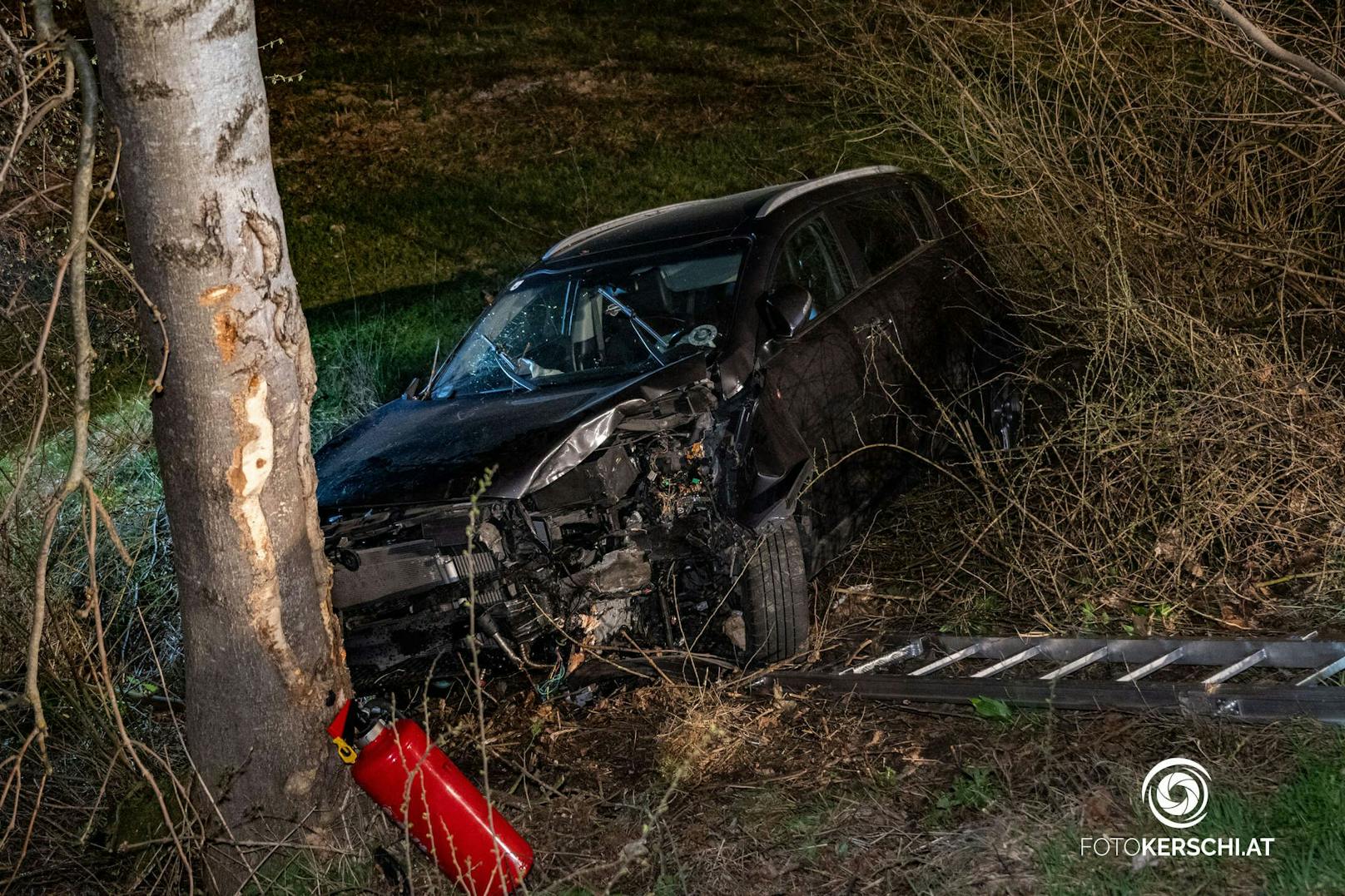 Im Gemeindegebiet von Ansfelden, Bezirk Linz-Land, ist es am Mittwoch gegen 22 Uhr zu einem Verkehrsunfall gekommen.