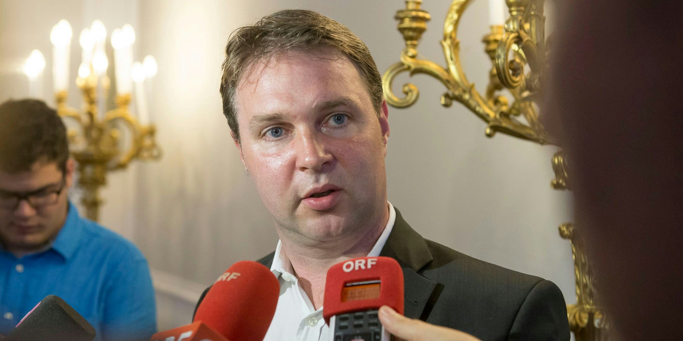 Der Traiskirchner Bürgermeister Andreas Babler fordert Pamela Rendi-Wagner heraus.