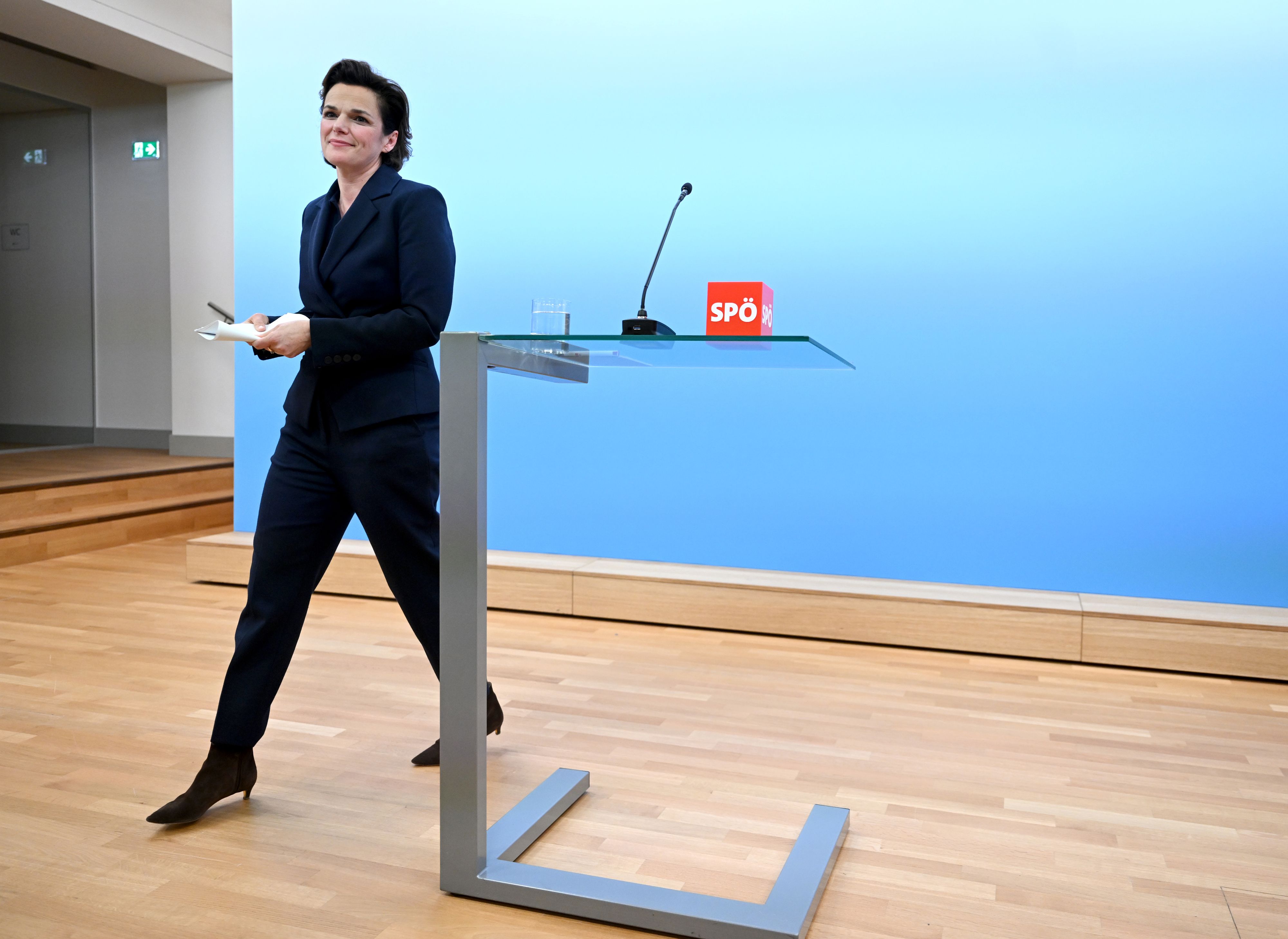 Pamela Rendi-Wagner sieht sich nun mit mehreren Gegenkandidaten konfrontiert – doch wer sind die überraschenden Kontrahenten?