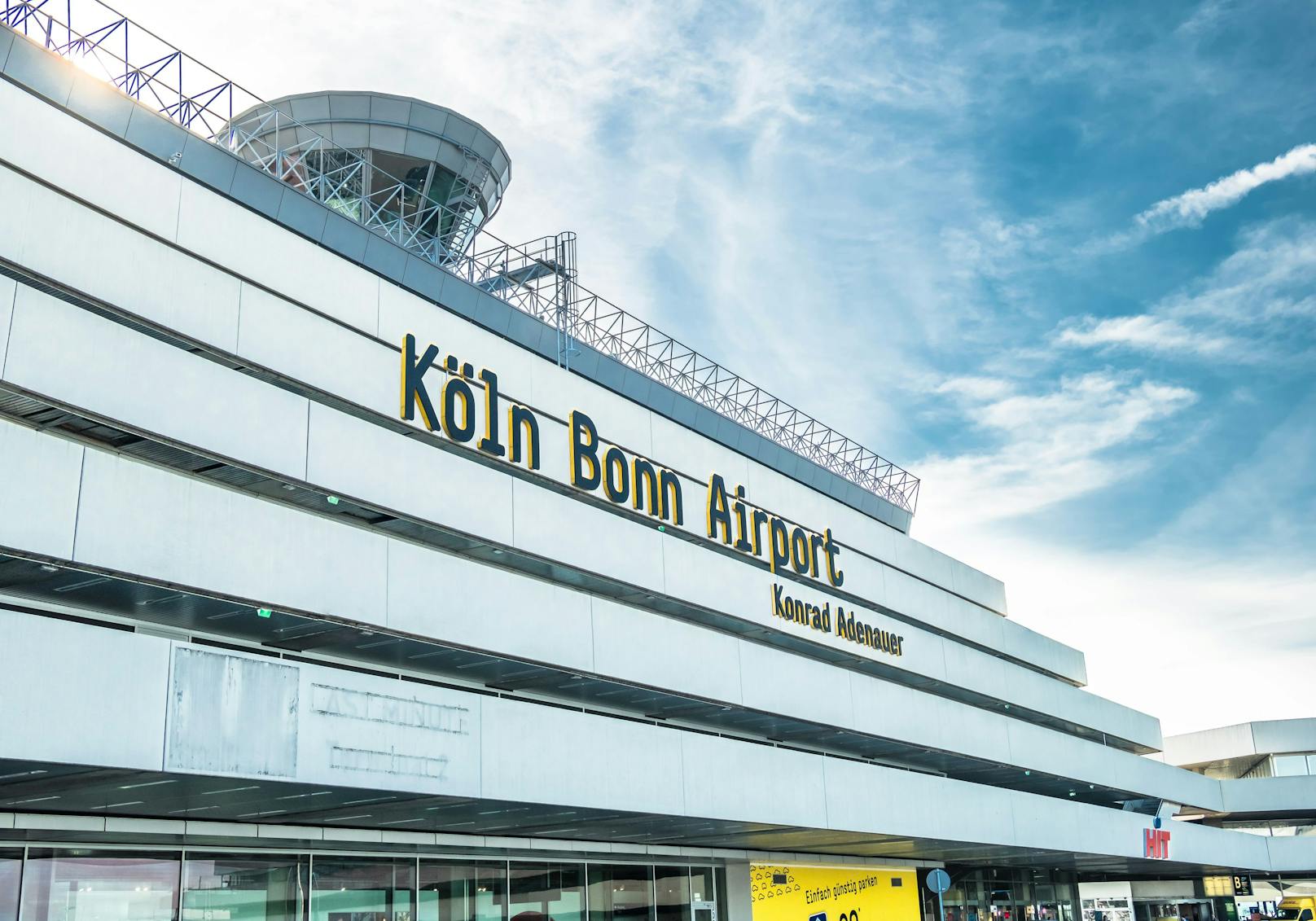 Am Gelände des Flughafens Köln/Bonn ereignete sich am Freitag eine befremdliche Tat. 