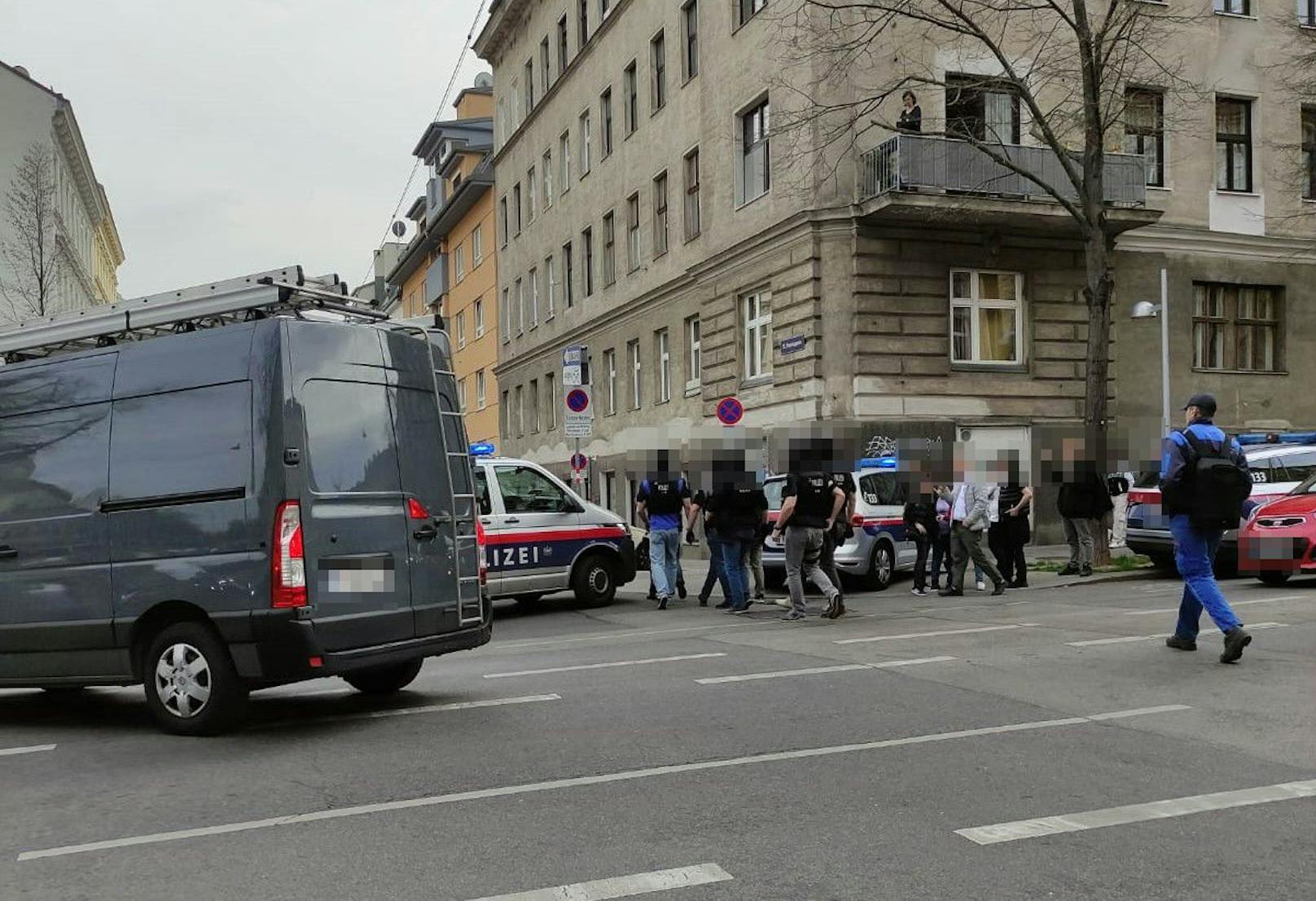 In dem Gebetshaus kam es zu tumultartigen Szenen.