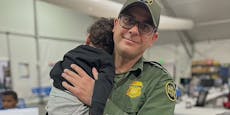 Einjähriges Kind an der Grenze USA/Mexiko ausgesetzt