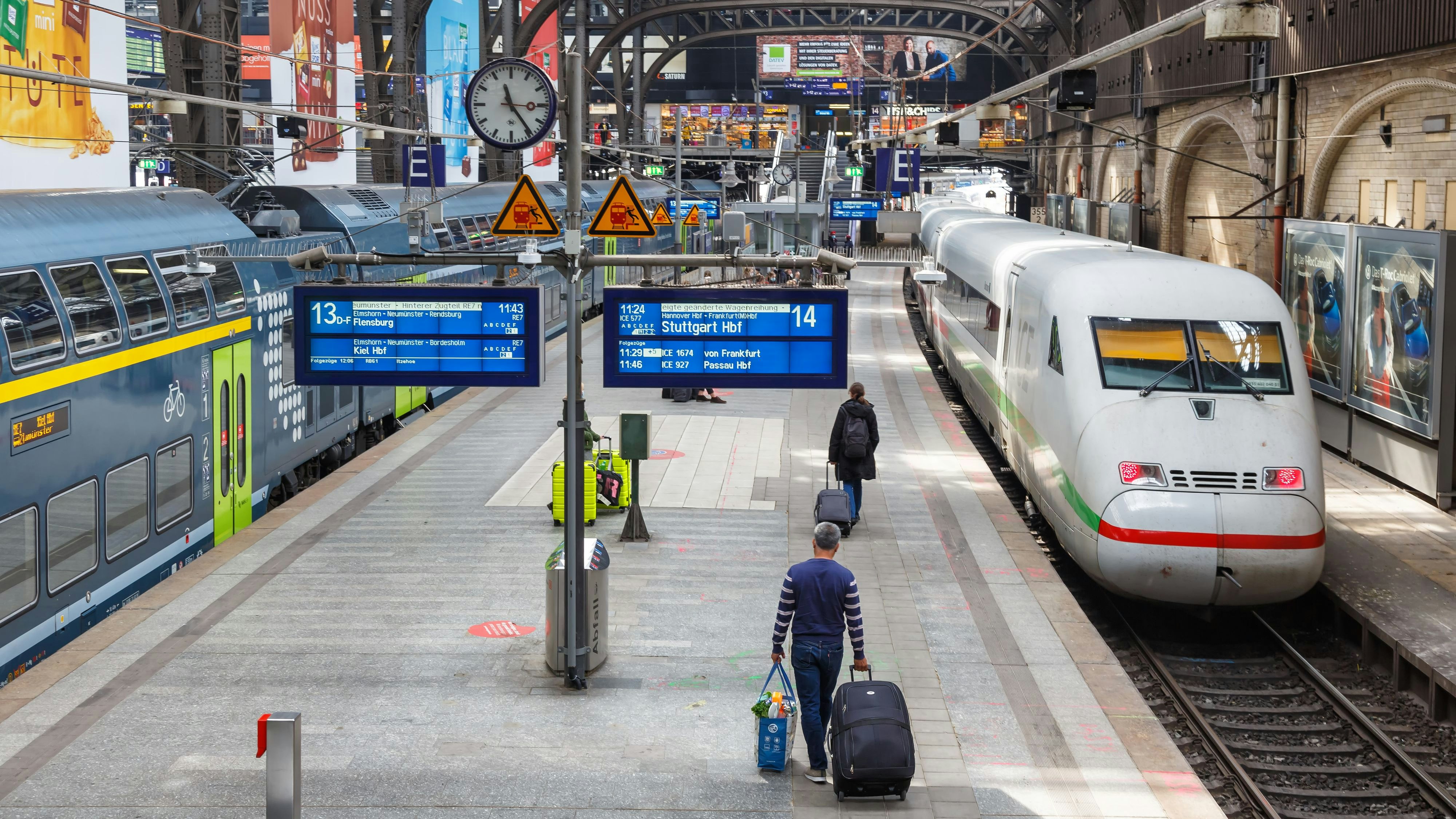 Aufgrund des Streiks in Deutschland fallen auch zahlreiche Züge und Flüge in Österreich aus.