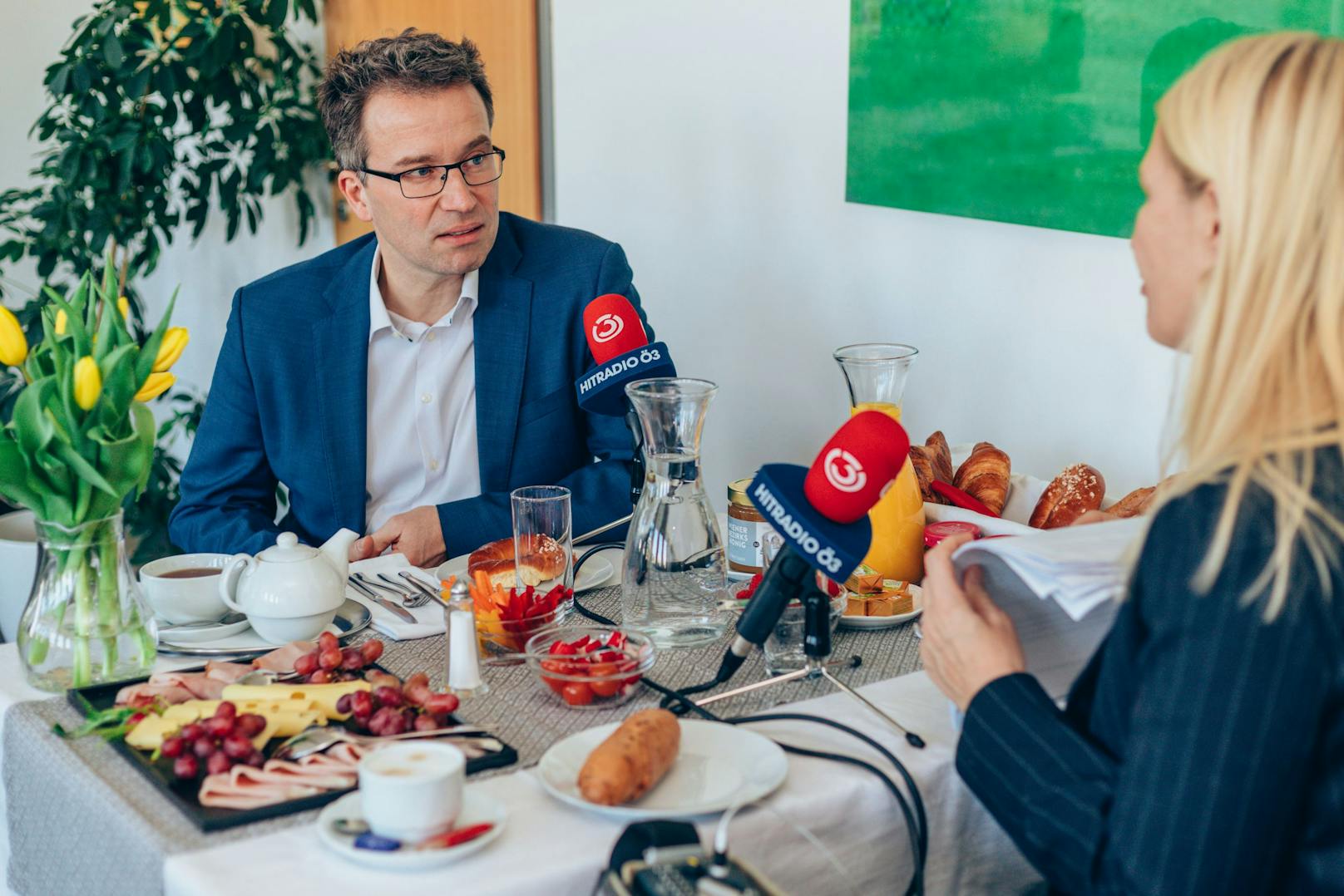 AMS-Chef Johannes Kopf war am Sonntag beim "Frühstück bei mir" auf Ö3 zu Gast.