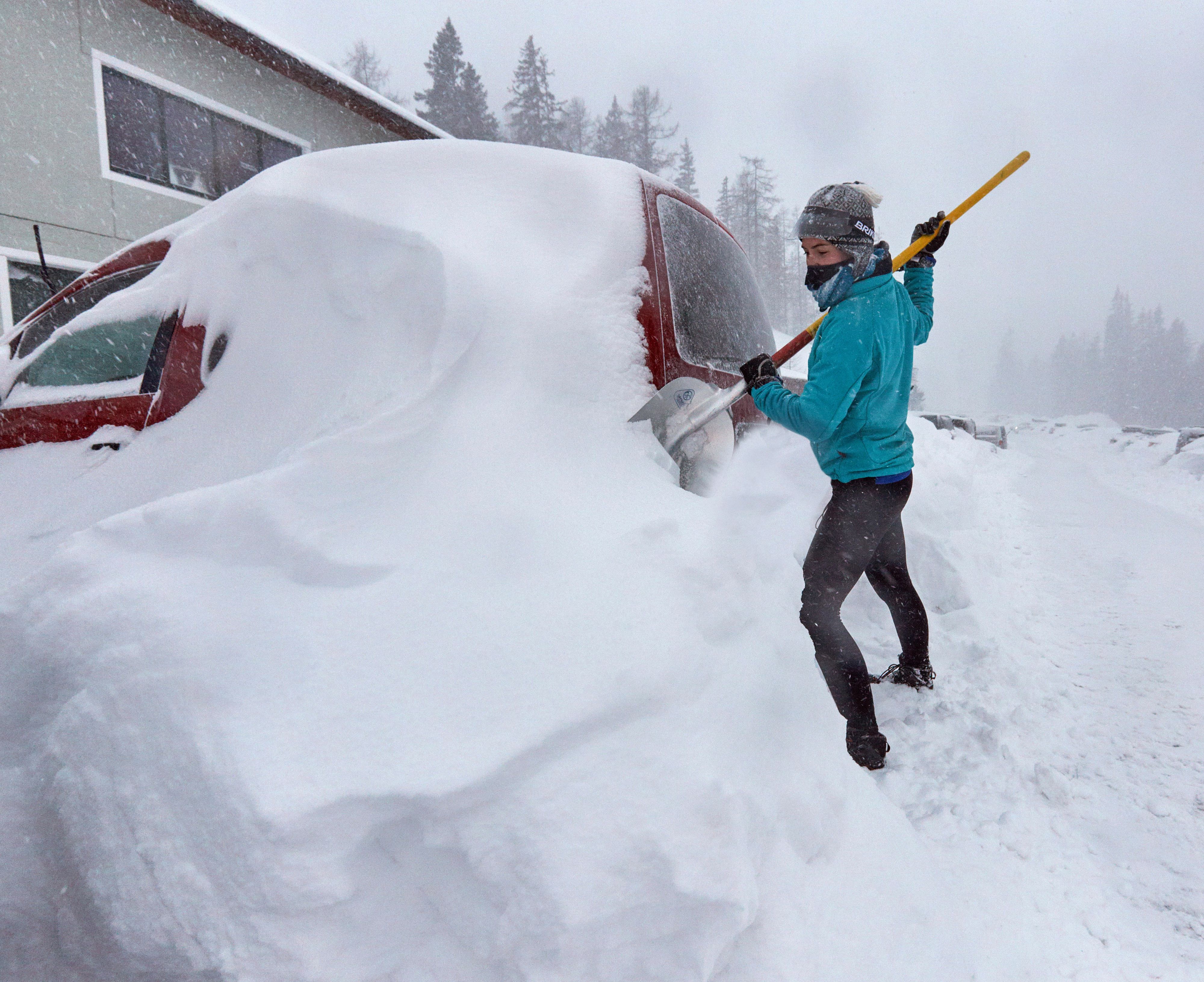 Regional kann es zu heftigen Schneefällen kommen.