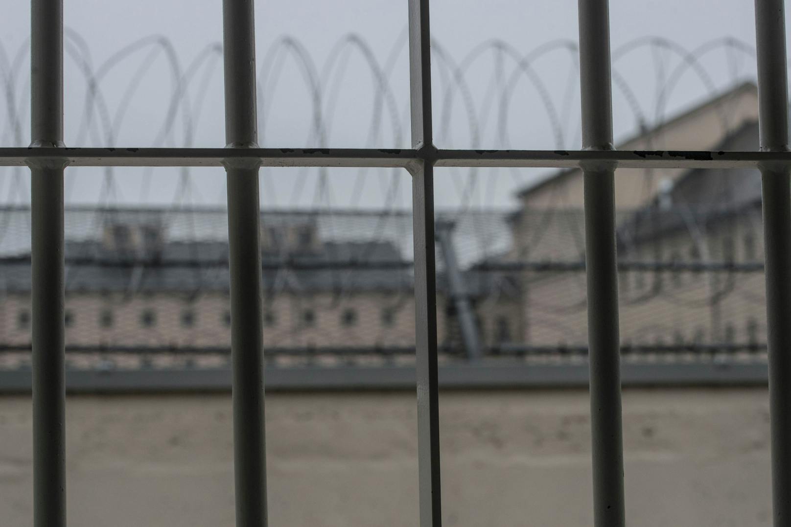 Immer mehr Menschen in Österreich müssen wegen nicht bezahlter Verwaltungsstrafen ins Gefängnis