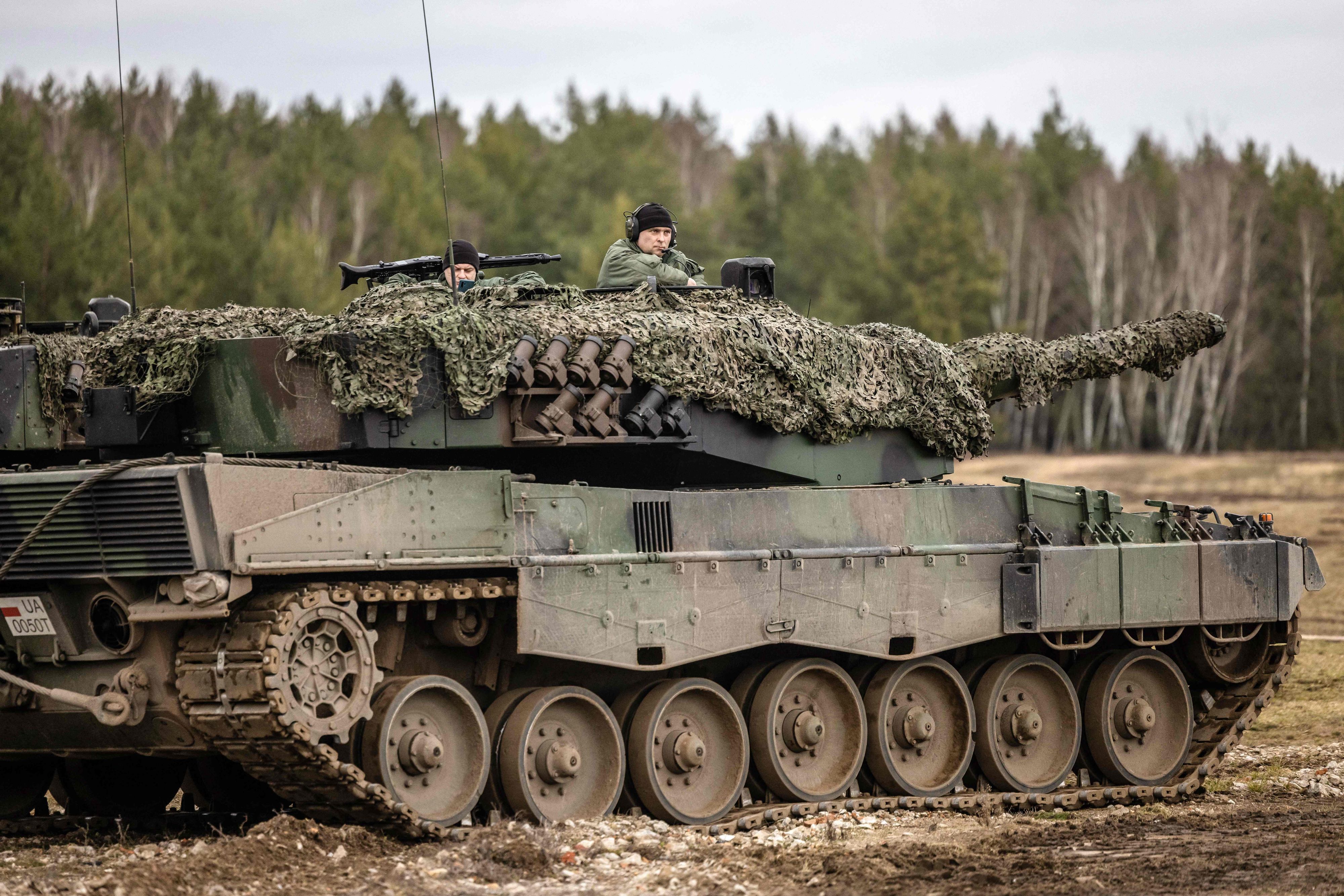 Deutschland Liefert 18 Kampfpanzer An Ukraine-Front | Heute.at