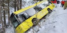 Passagiere an Bord – Bus crasht im Schnee