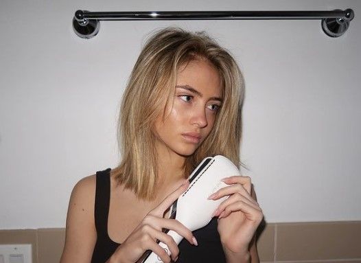 Leni Klum hat wieder blonde Haare.