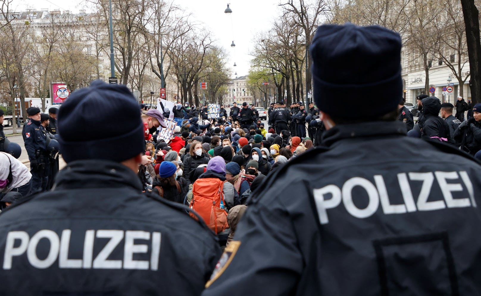 3 Tage Demo-Chaos – Polizei verkündet neue Platzregel