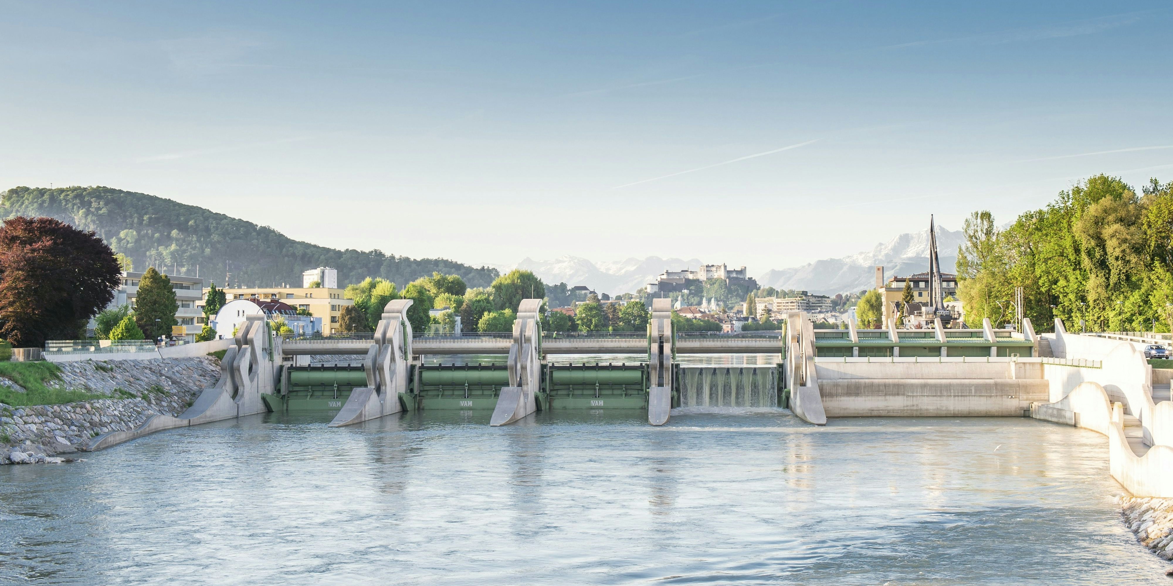Der Strom der Salzburg AG kommt zu 86 Prozent aus Wasserkraft – jetzt kann man die Preise senken.