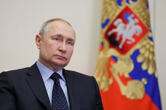 2012 verabschiedete das russische Parlament ein Gesetz, wonach Kontakte zu ausländischen Organisationen als Spionage strafbar sein können.